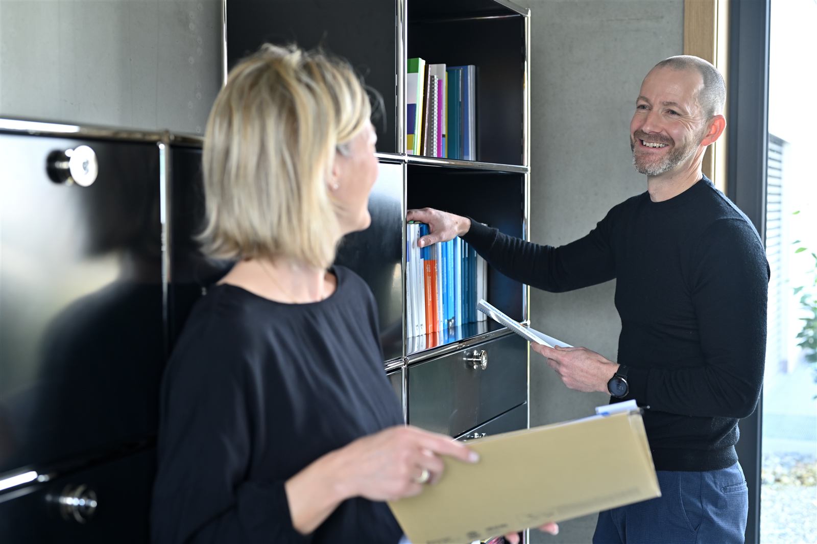 Michael und Monika Pfeiler bei der Arbeit
