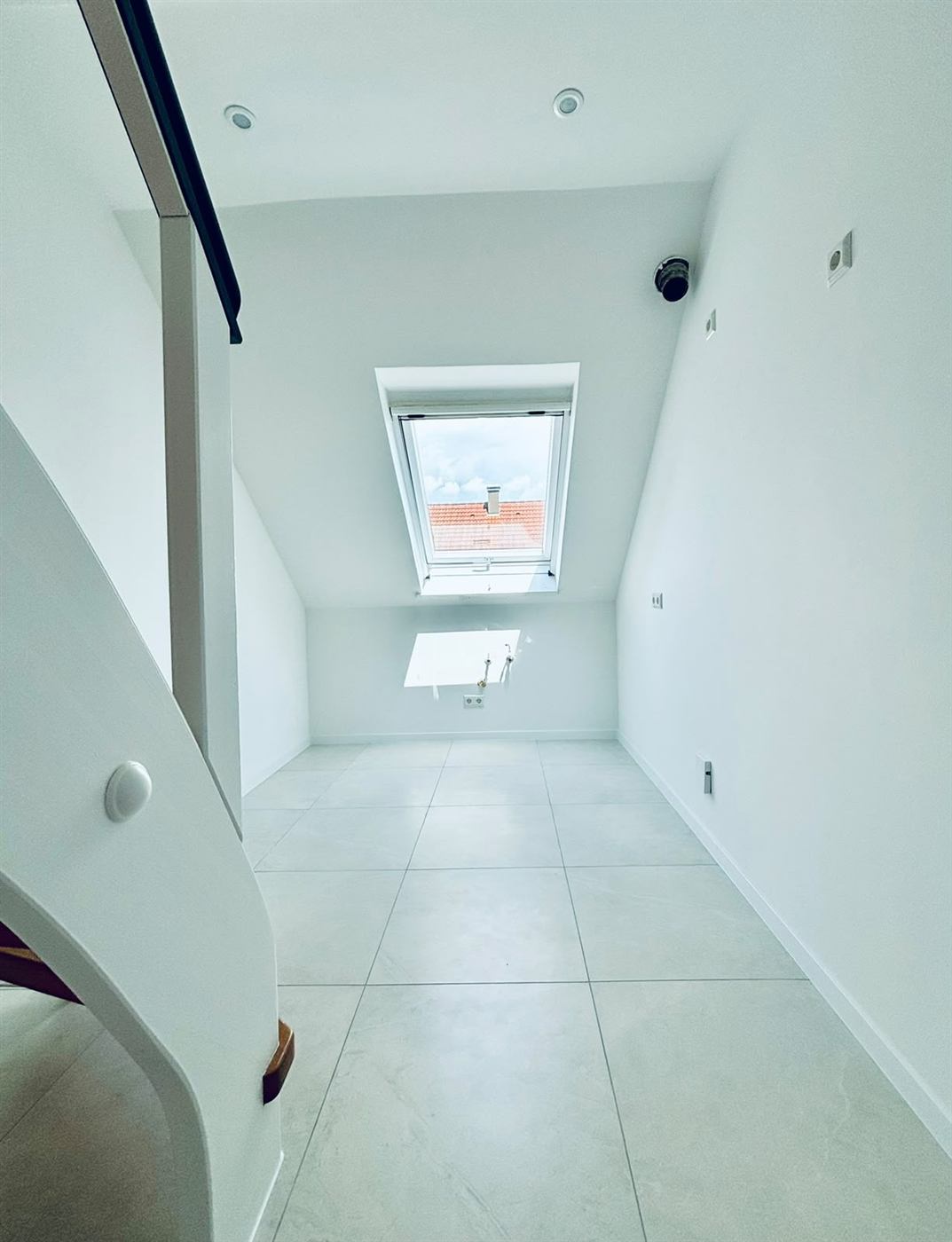 Küche der Dachgeschosswohnung nachher